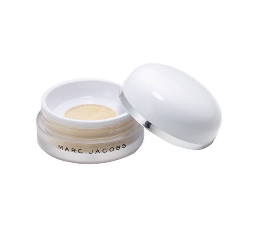 Moda Marc Jacobs Finish Line Coconut Powder