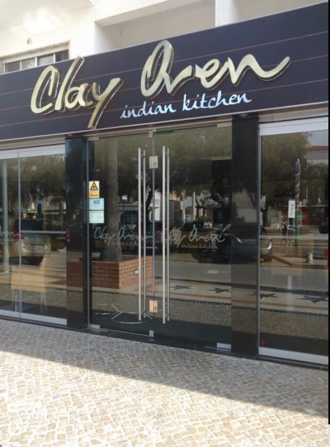 Restaurantes Clay Oven