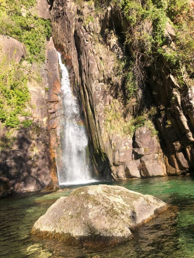 Lugar Cascata de Pincães