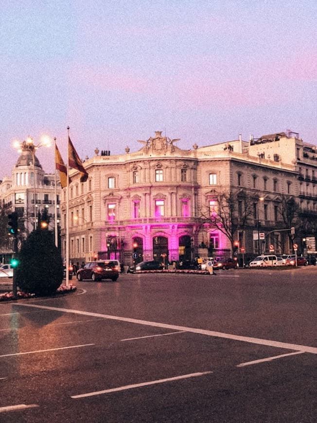 Place Plaza de Cibeles