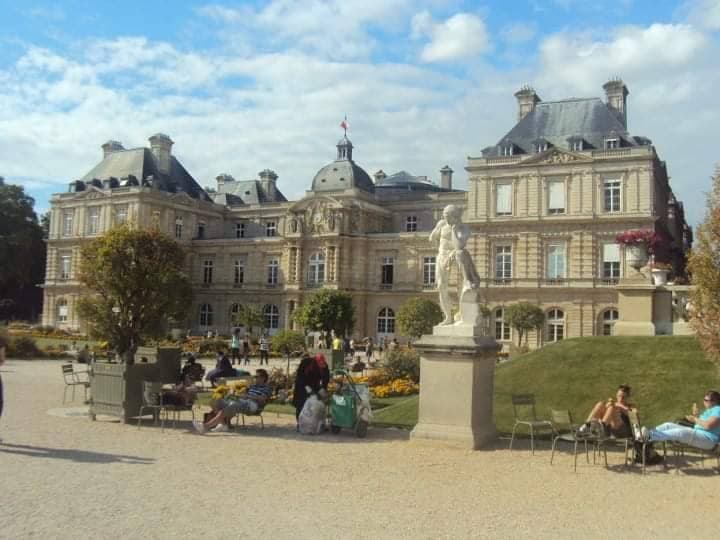 Place Les Jardins du Luxembourg.