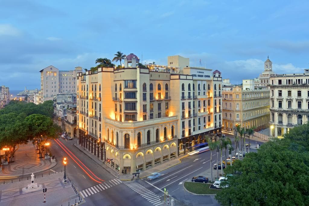 Place Parque Central