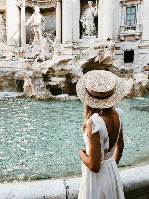 Lugar Fontana di Trevi