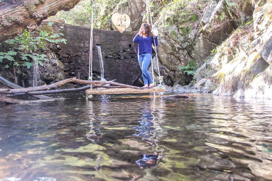 Place Isto é Lousã - Baloiço da Piscinas de Nossa Senhora da Piedade