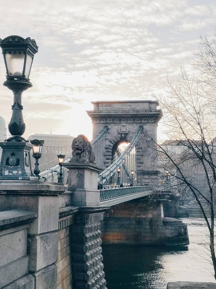 Place Puente de las Cadenas