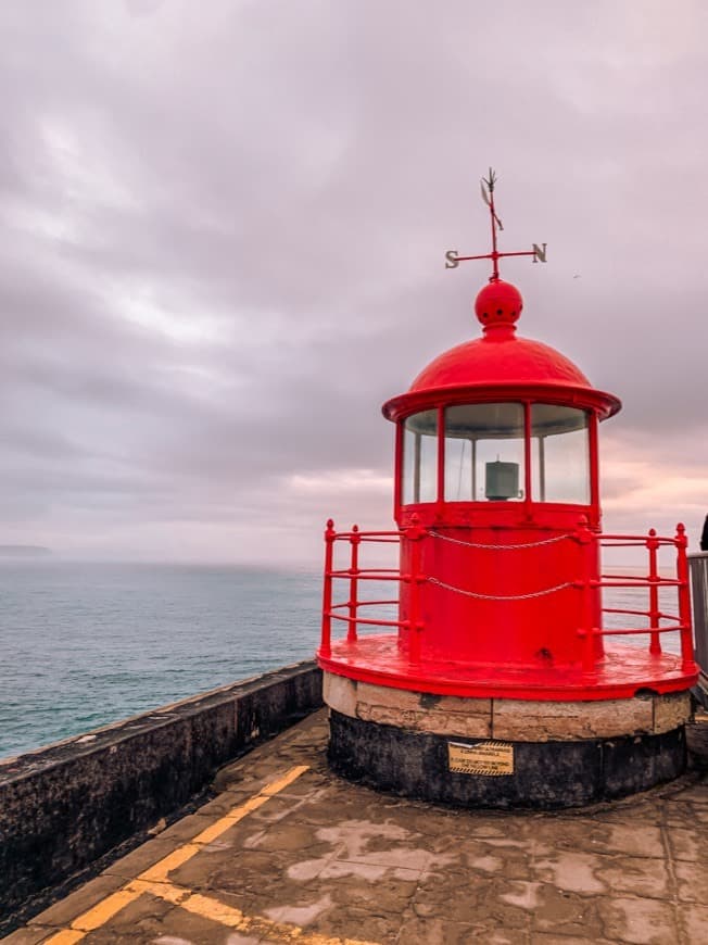 Place Farol da Nazaré