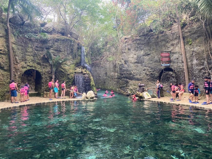 Place XCARET