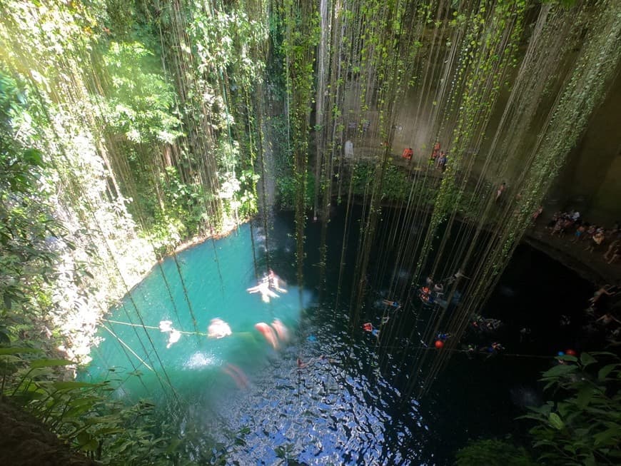 Place Cenote Ik Kil