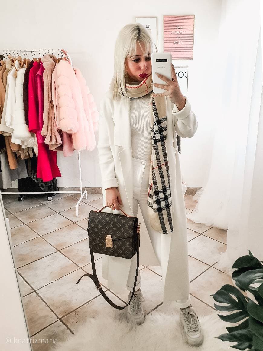 Product Zara White coat 