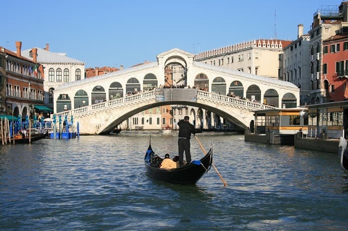 Place Puente de Rialto