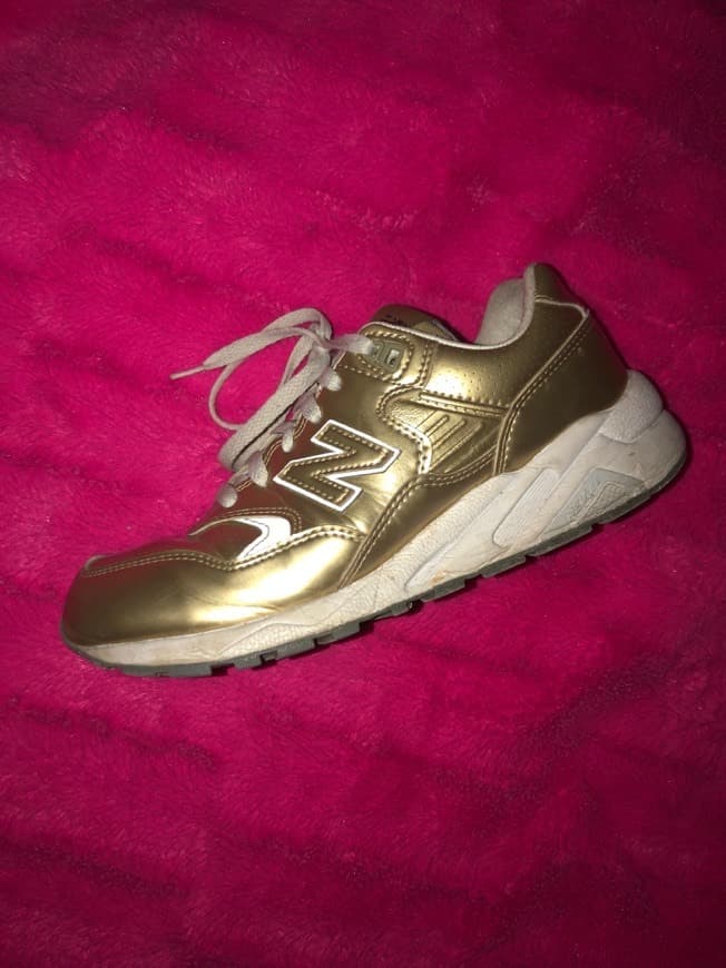 Moda New Balance Golden