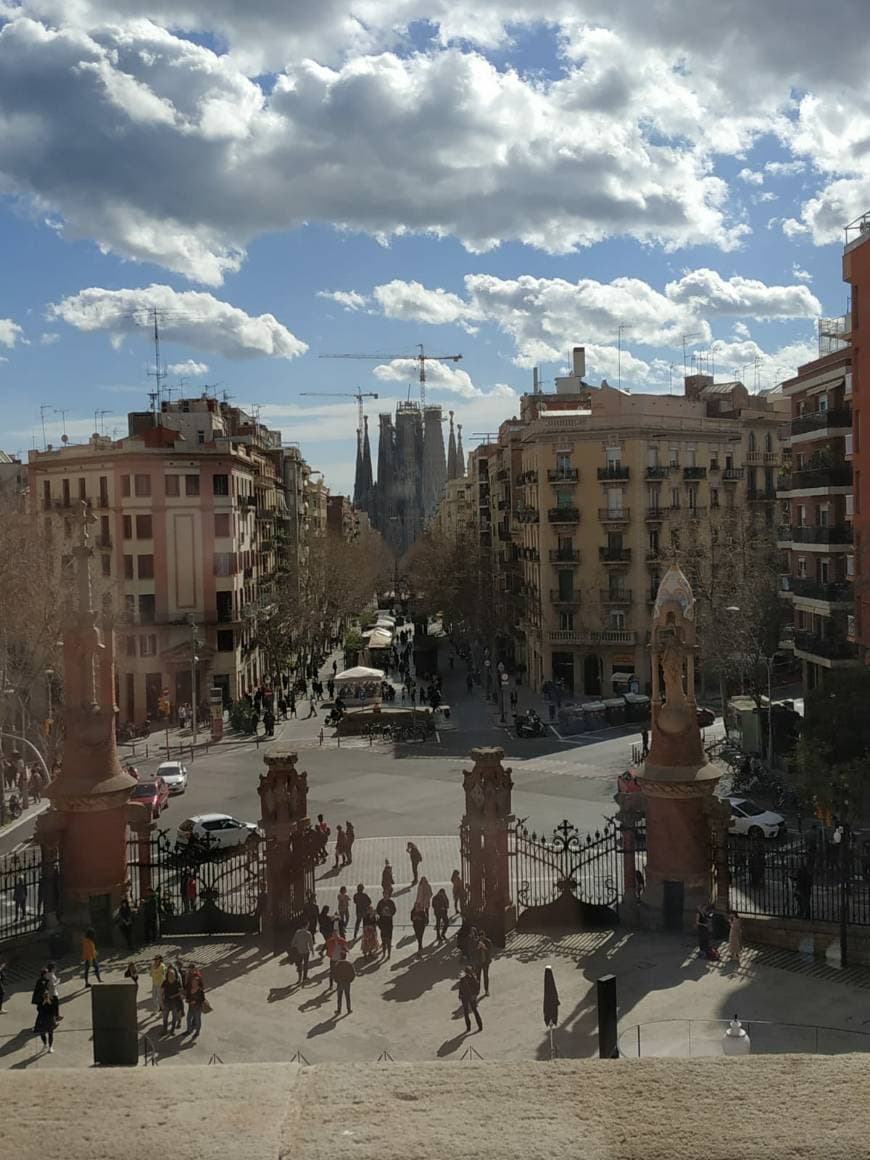 Lugar Basílica Sagrada Familia