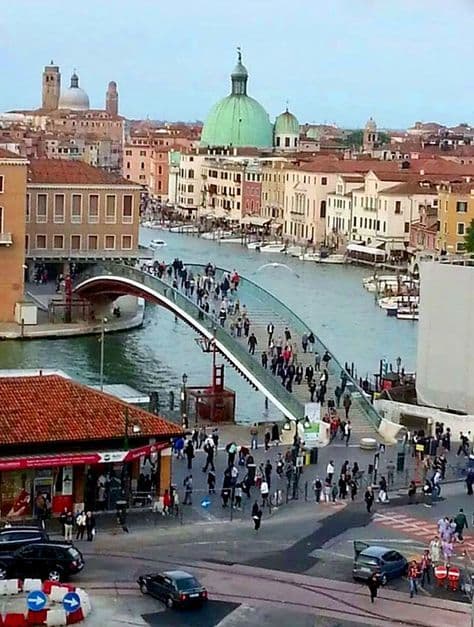 Place Piazzale Roma