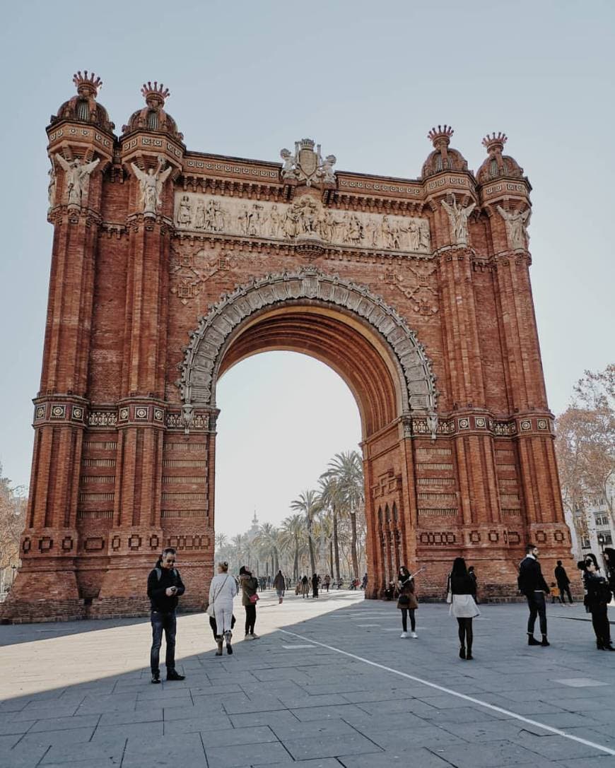 Place Arc de Triomf