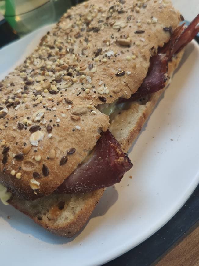 Moda Sándwich de Pastrami 