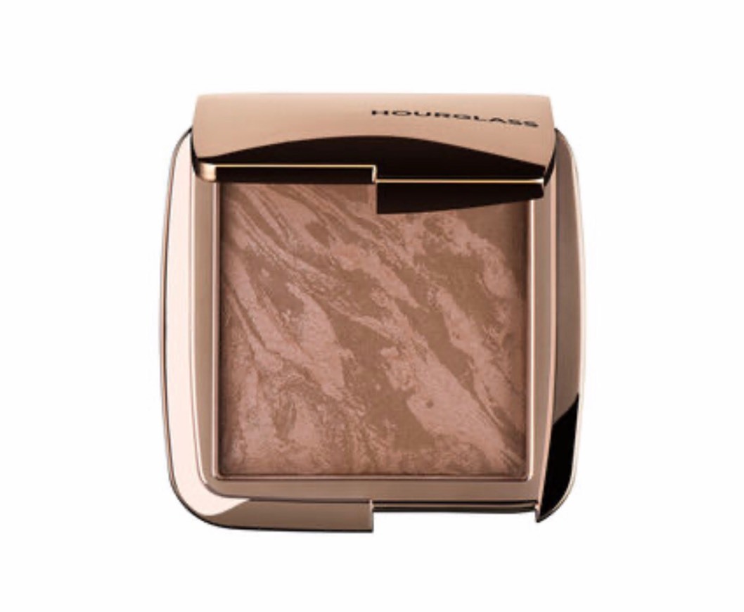 Producto HOURGLASS AMBIENT LIGHTING BRONZER