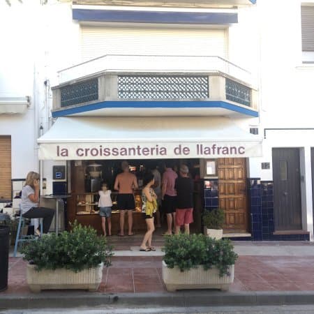 Restaurantes BOTIGA - LA CROISSANTERIA DE LLAFRANC