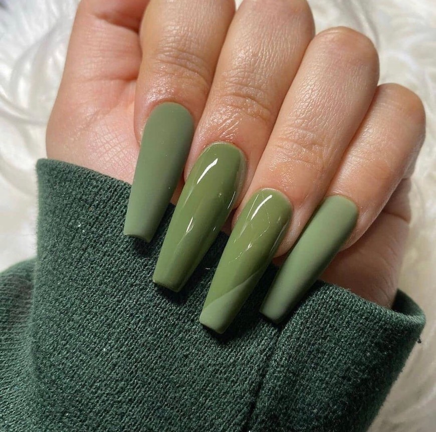 Moda Green army nails 