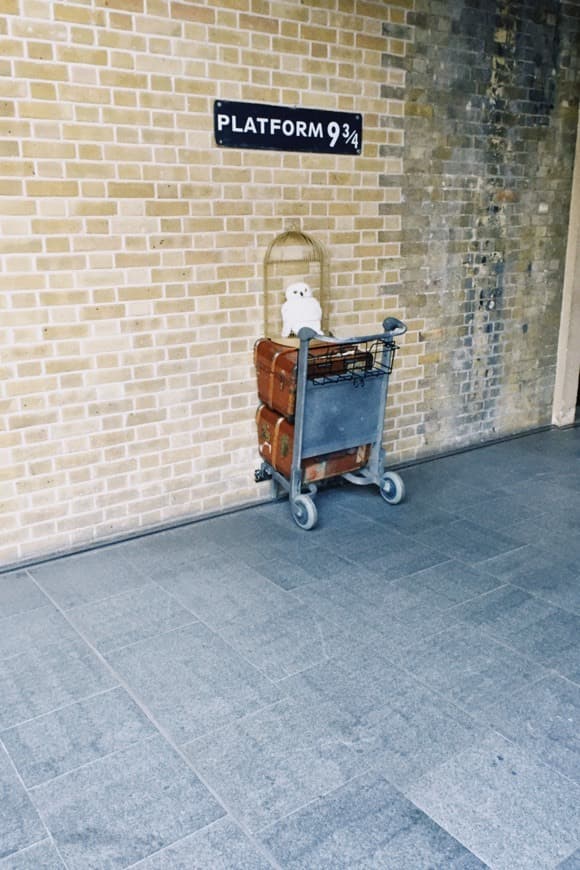 Place The Harry Potter Shop at Platform 9¾