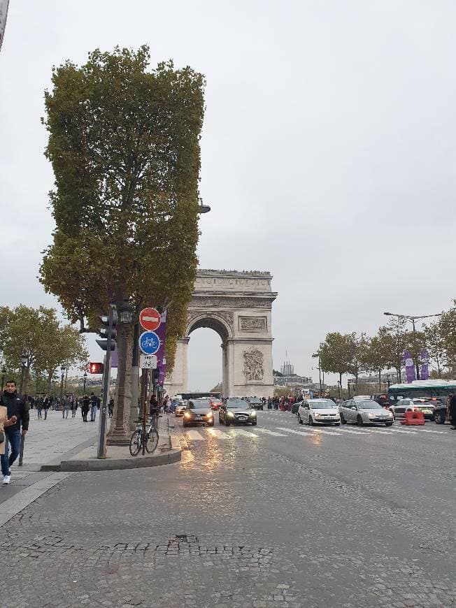 Place Arco de Triunfo de París