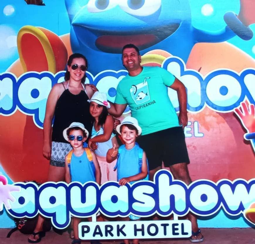 Lugar Aquashow Park - Water Park