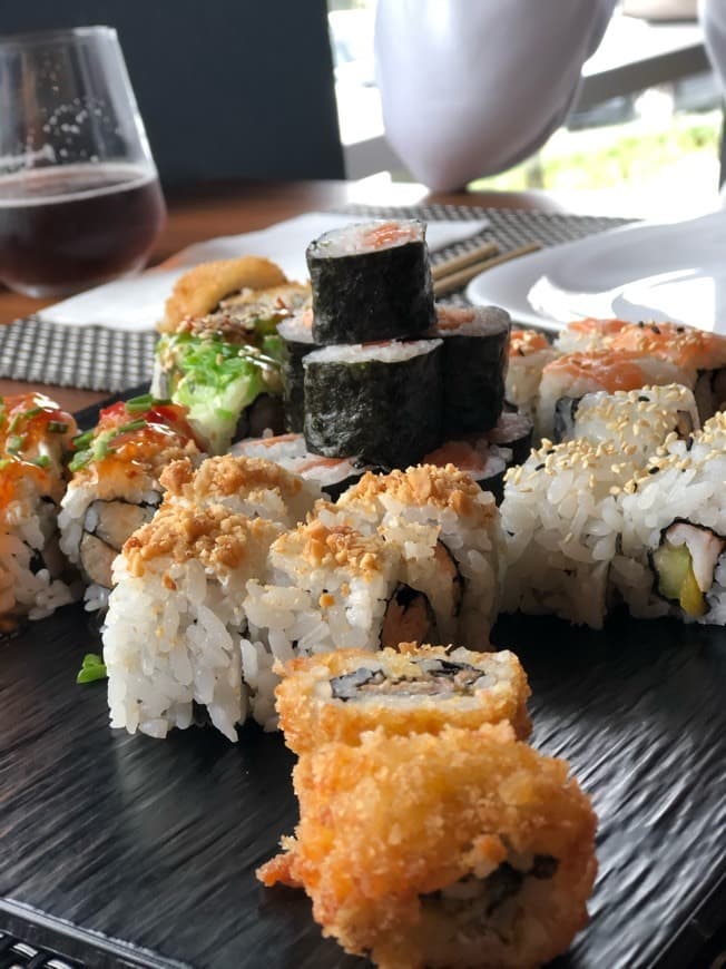 Restaurantes Roiyaru Sushi House