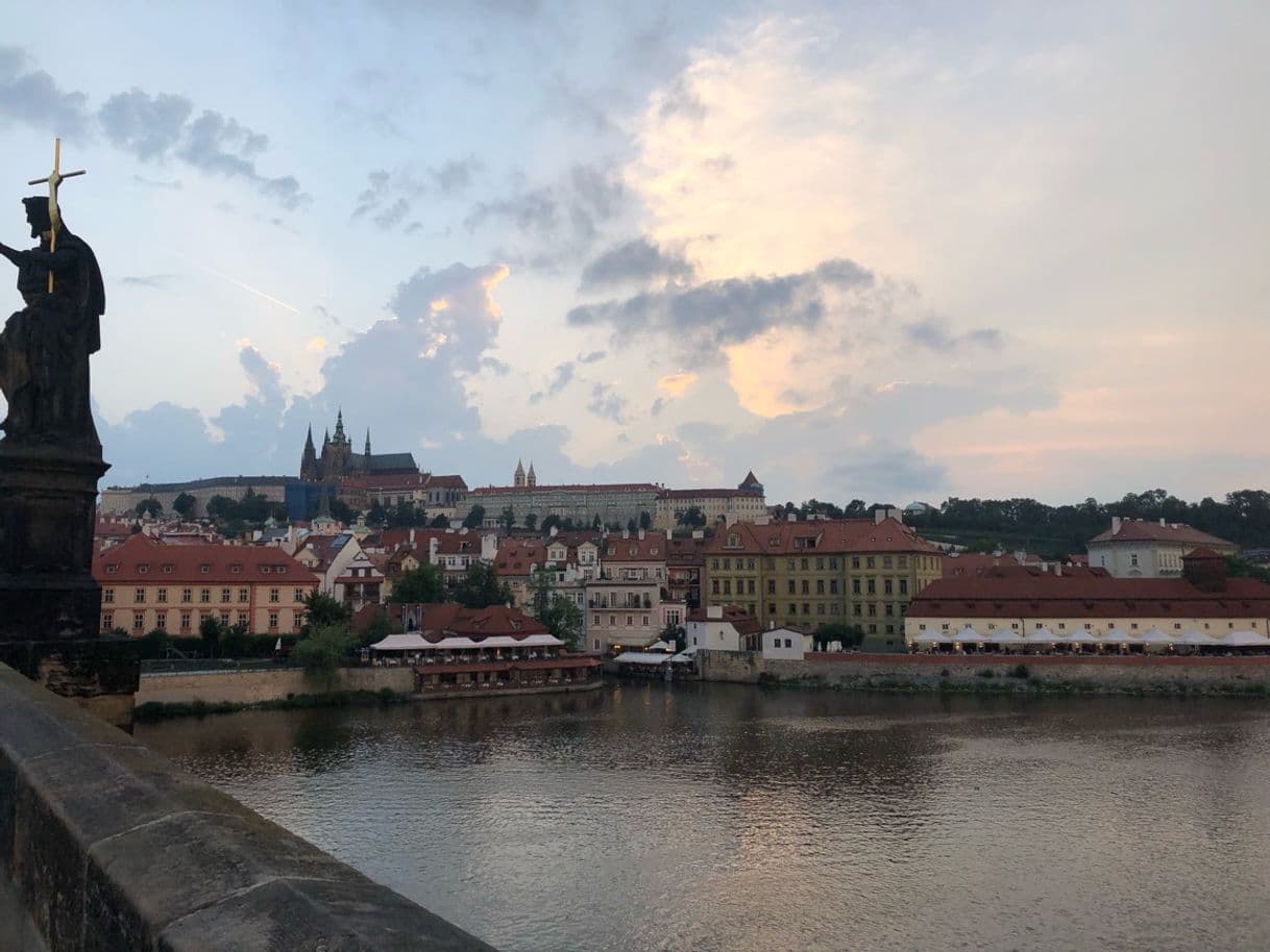 Lugar Charles Bridge