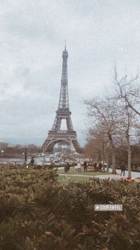 Place Torre Eiffel