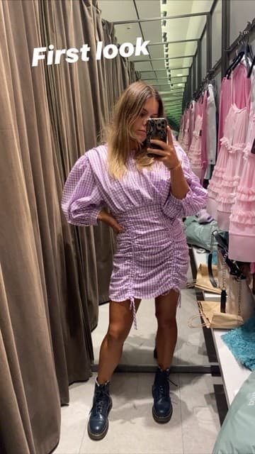 Product The purple dress