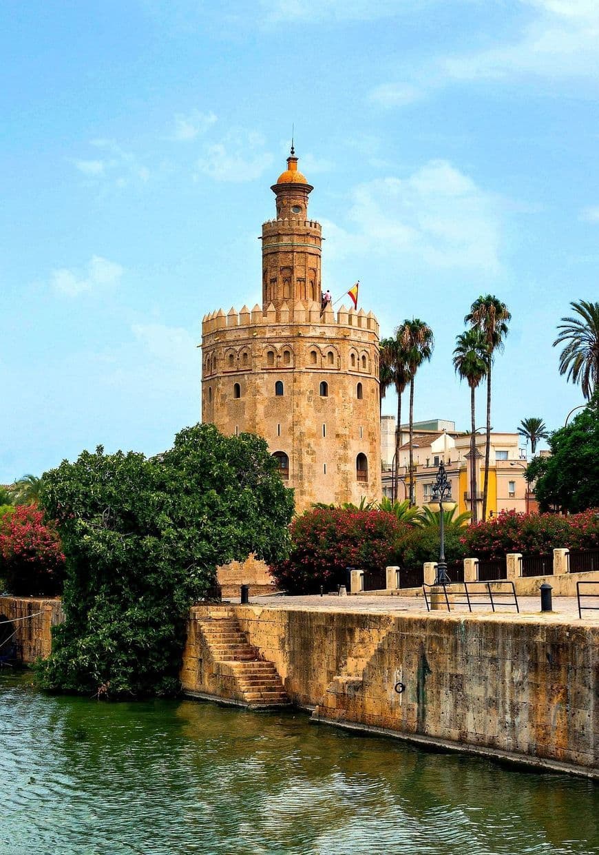 Place Torre del Oro