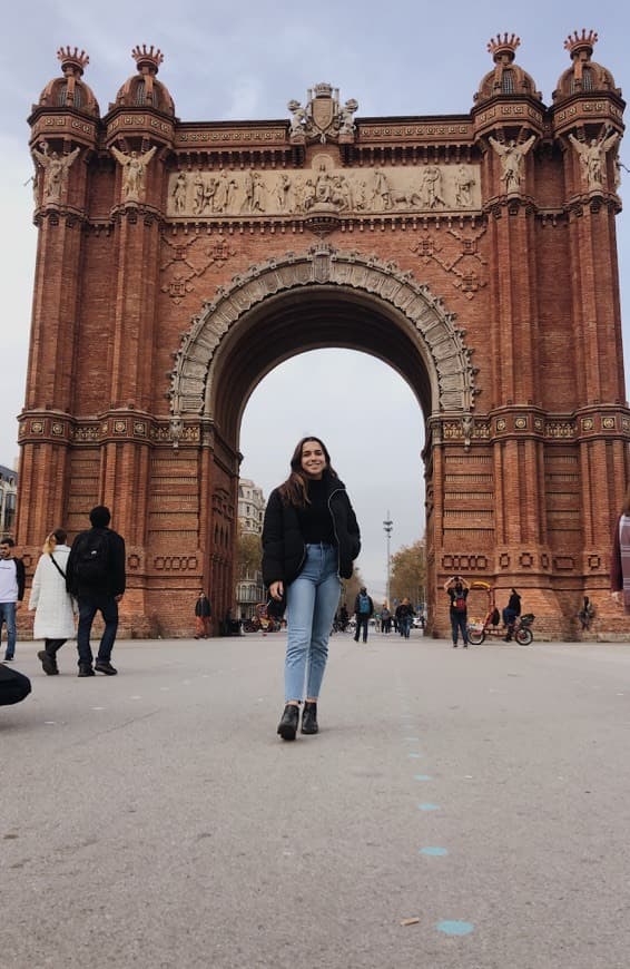 Place Arc de Triomf