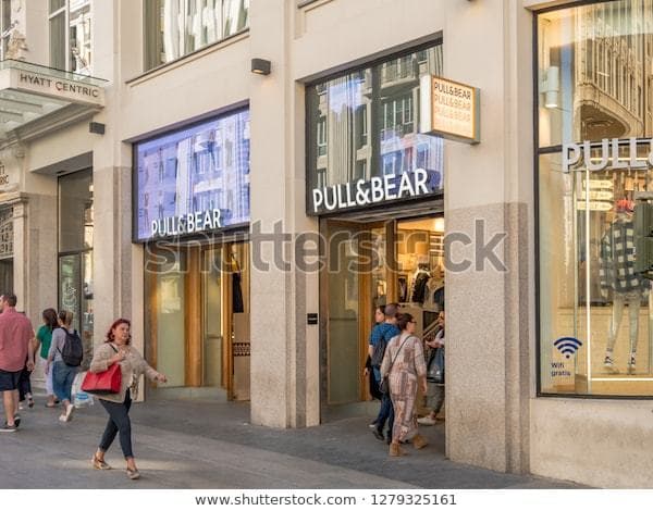 Place Pull&Bear