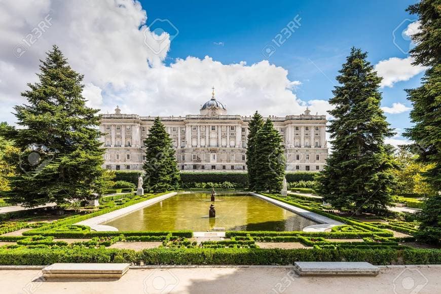 Place Jardines de Sabatini