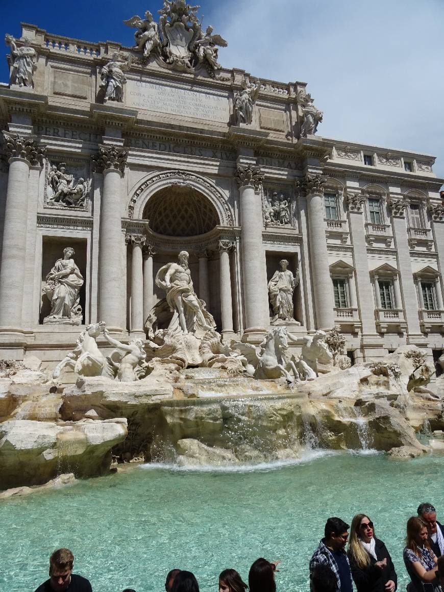 Place Fontana di Trevi