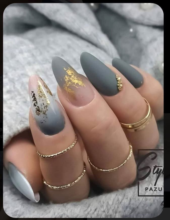 Moda Nails 