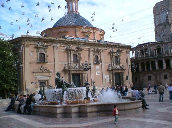 Place Plaza de la Virgen