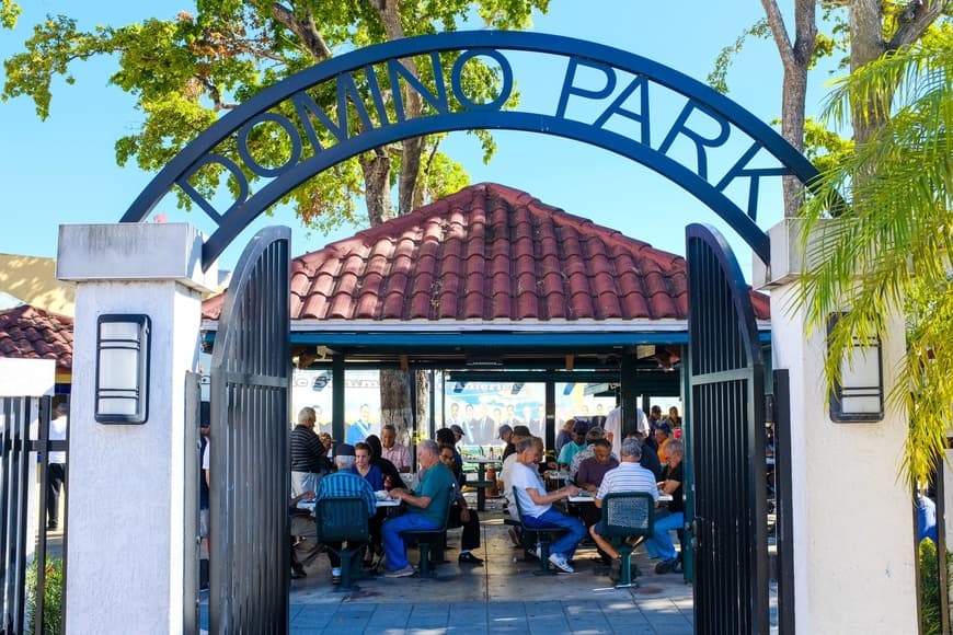 Restaurants Domino Park