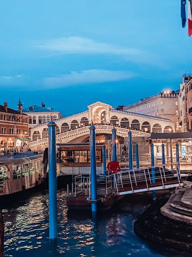 Lugar Puente de Rialto