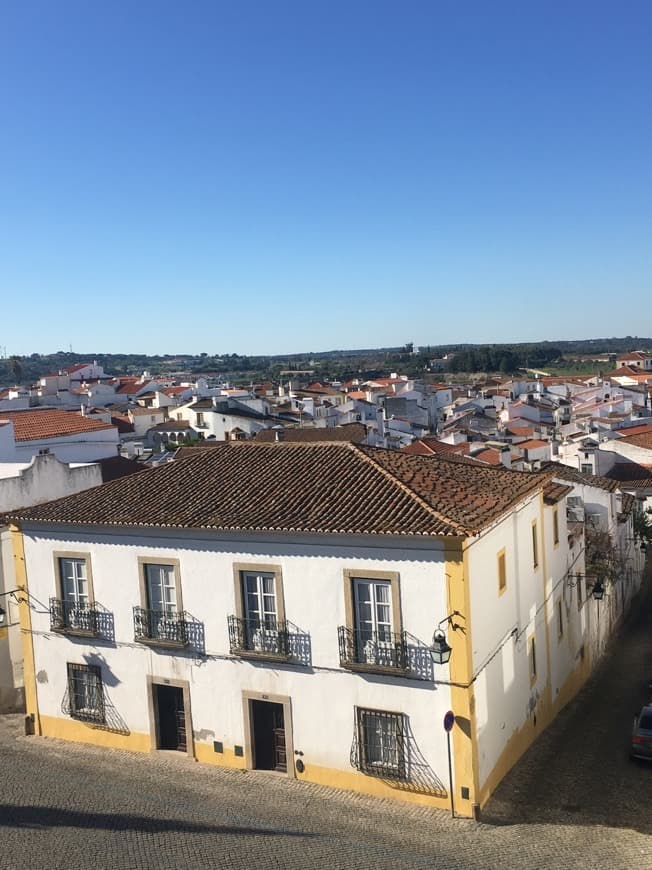 Place Évora