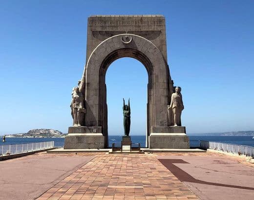 Lugar Monument aux morts de l'Armée d'Orient et des terres lointaines