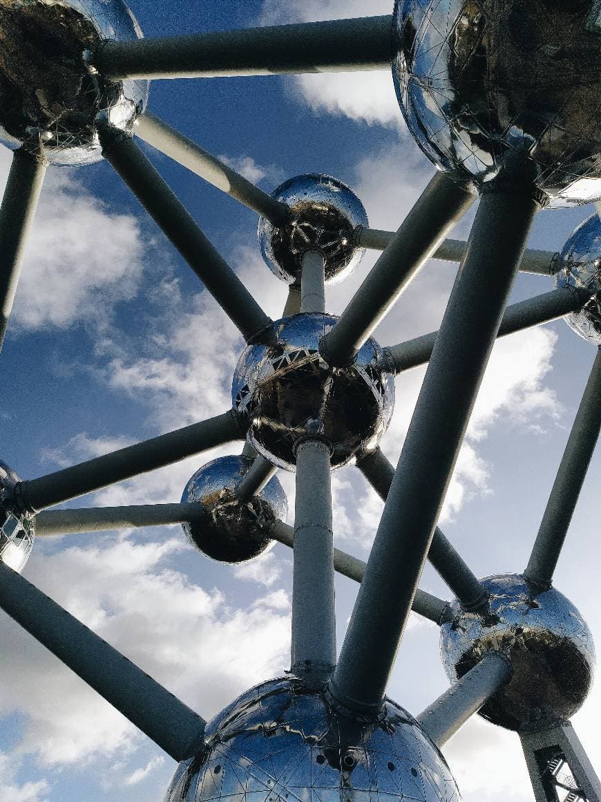 Place Atomium