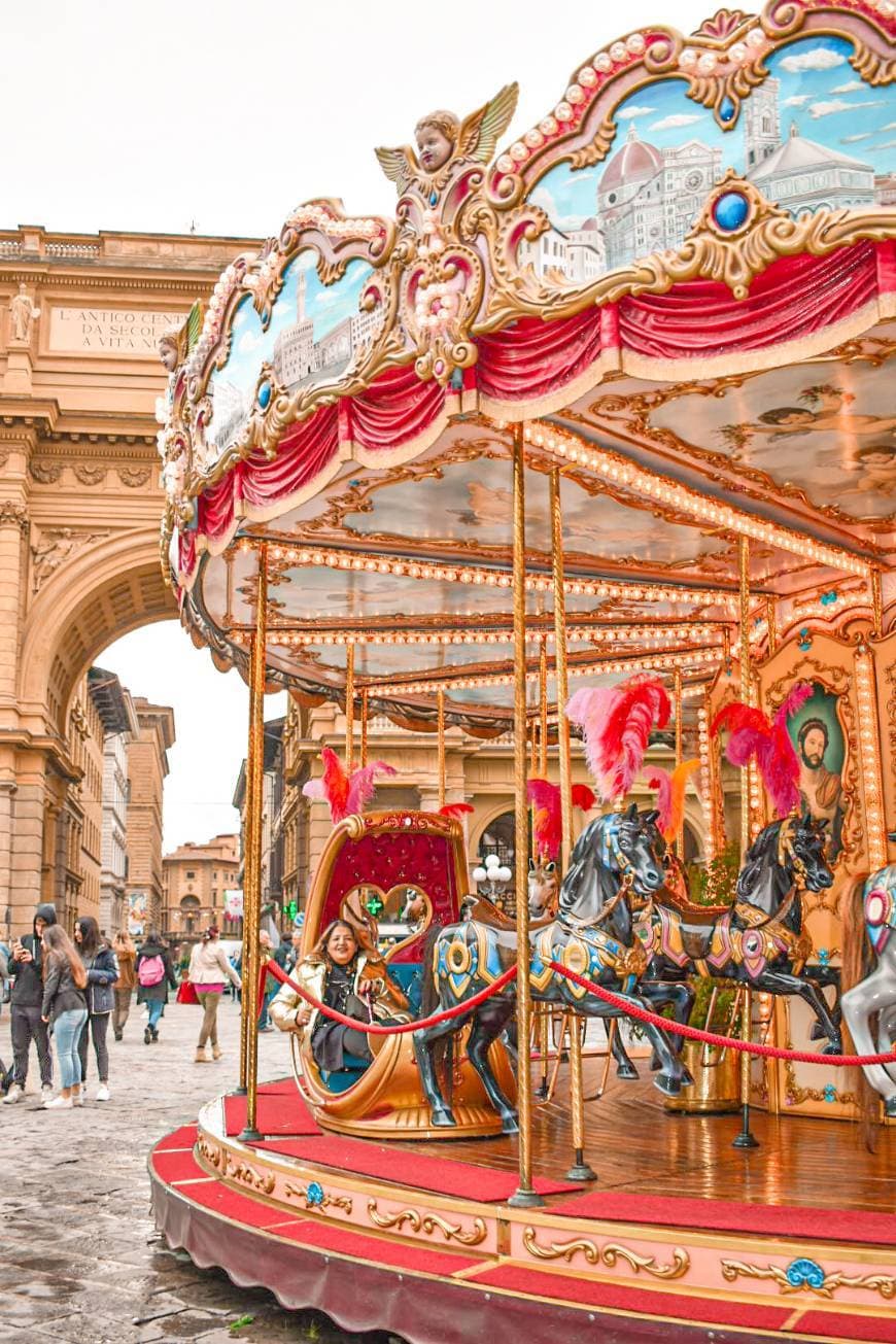 Place Piazza della Repubblica