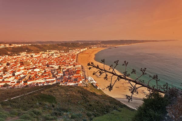 Lugar Nazare Beach