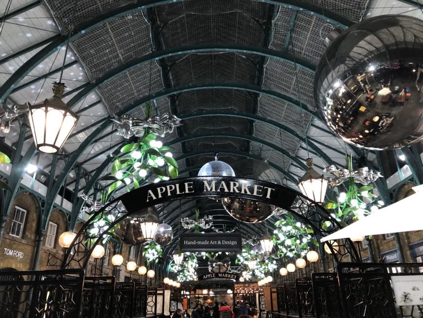 Lugar The Apple Market