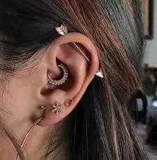 Moda 15 Piercings na Orelha para inspirar | Piercings, Piercings bonitos e ...