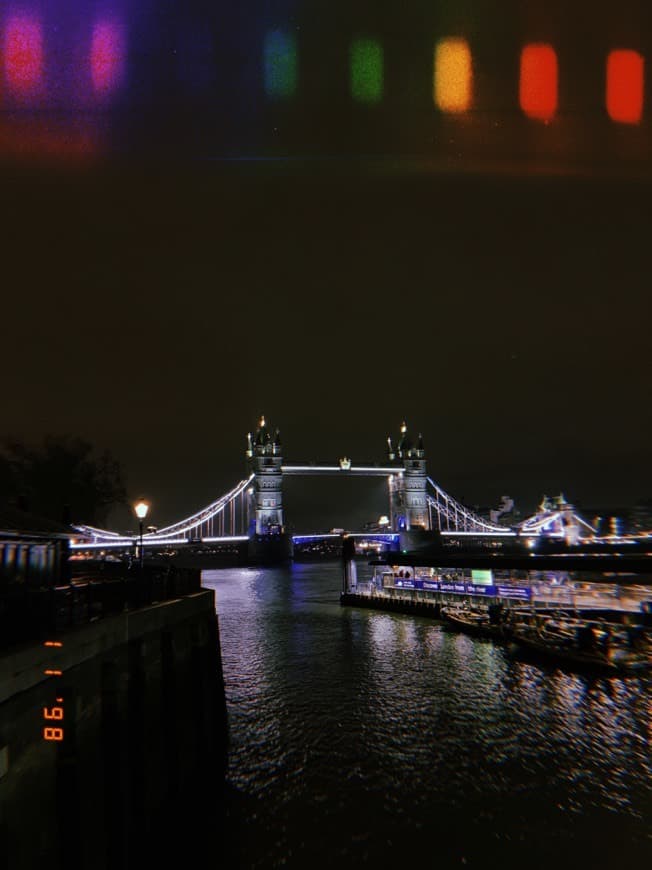 Place Tower Bridge