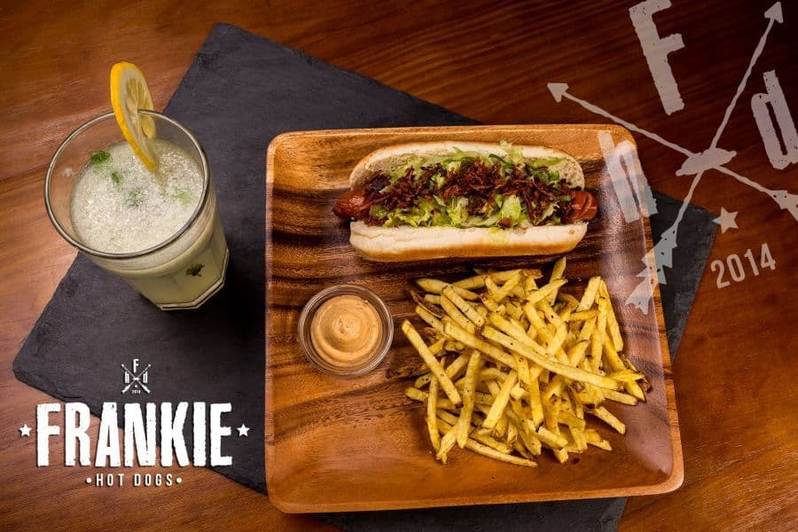 Restaurantes Frankie Hot Dogs