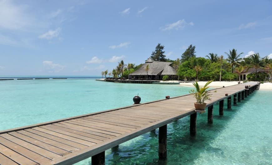 Place Komandoo Island Resort & Spa