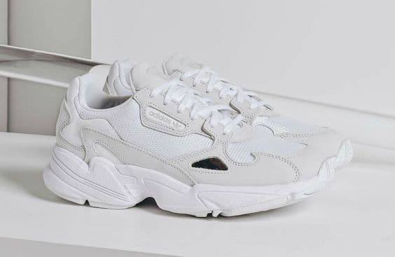 Moda adidas Falcon W