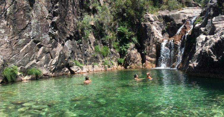 Lugar Cascata da Portela do Homem